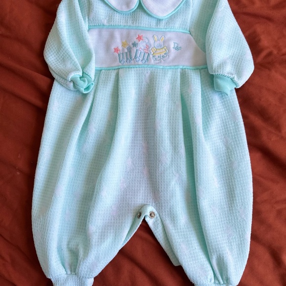 Dior Pastel Green Baby Footie - Picture 1 of 3